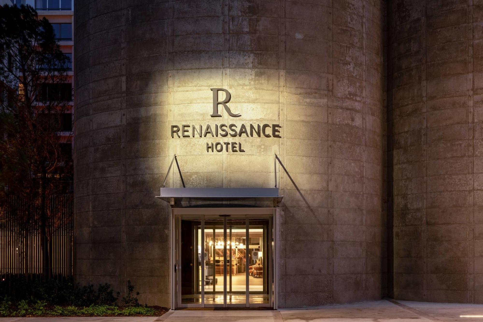Renaissance Bordeaux Hotel Exterior photo